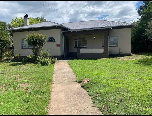 5 BEDROOM HOUSE FOR SALE IN BALMORAL